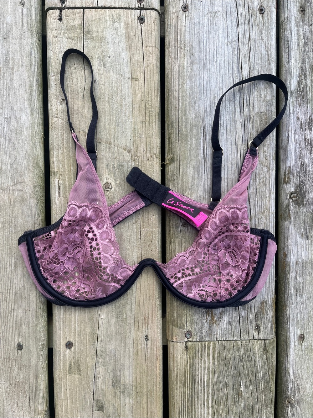 La SENZA Rose-Mauve Lace Underwire Bra with Black Trim Size Small